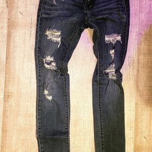 Size 5 stretchy material,super comfortable.